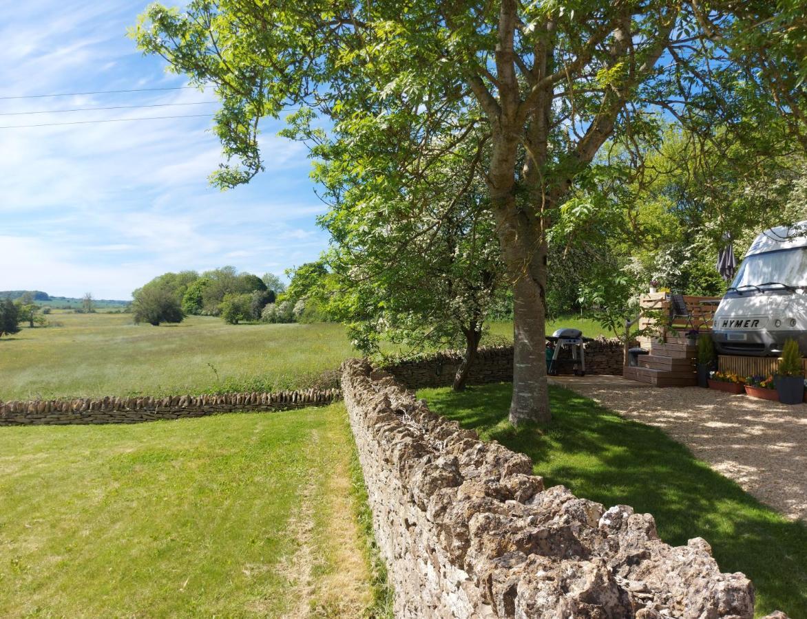 Thames Head Wharf - Historic Cotswold Cottage With Stunning Countryside Views Cirencester Exteriér fotografie