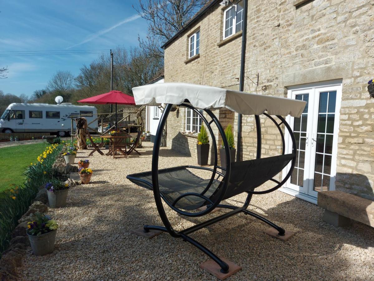 Thames Head Wharf - Historic Cotswold Cottage With Stunning Countryside Views Cirencester Exteriér fotografie